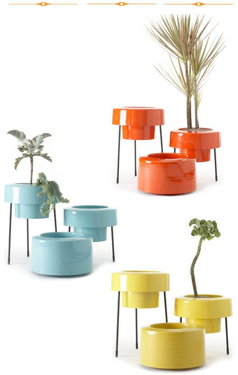 Pod Aluminum Planters mid century plant containers Modern Planters Outdoor, Plants Growing, Modern Planters, Mid Century Modern Decor, Retro Mid Century, Outdoor Planters, Retro Home, Mid Century House, Garden Accessories