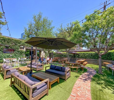 Backyard Restaurant, Patio Ideas Backyard, Outdoor Restaurant Patio, Unfiltered Background, Background Scenery, Outdoor Restaurant Design, Restaurant Patio, Restaurant Seating, Best Rooftop Bars