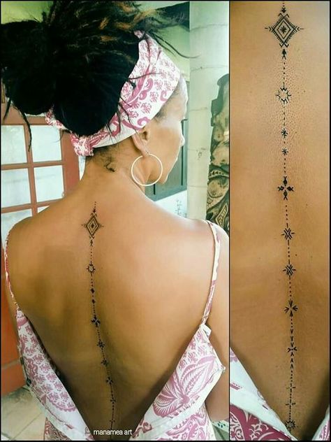 Feminine Back Tattoos, Spinal Tattoo, Unalome Tattoo, Spine Tattoos For Women, Geniale Tattoos, Japanese Tattoos, Spine Tattoo, Diy Tattoo, Tattoo Feminina