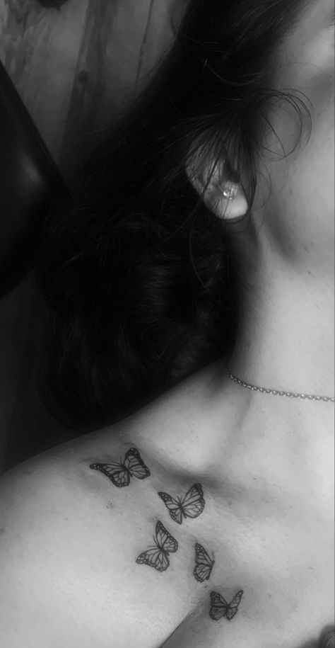 butterfly tatto/ shoulder Butterfly Tattoo Back Shoulder, Butterfly Collarbone Tattoo, Behind Shoulder Tattoos For Women, Butterfly Collar Bone Tattoo, Butterfly Shoulder Tattoo, Shoulder And Arm Tattoo, Simple Butterfly Tattoo, Unique Butterfly Tattoos, Butterfly Tattoo On Shoulder