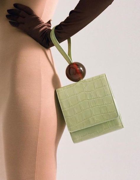 bags fashion 2020 Parlour Photography, Casual Clutch, Minty Green, Crocodile Pattern, Stone Pattern, Women Handbag, Bags Fashion, Bead Leather, Box Bag