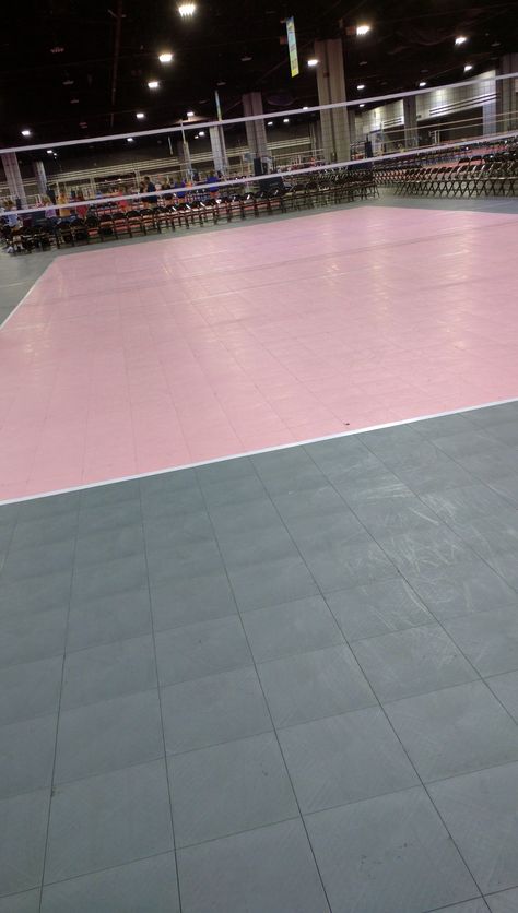 Pink Volleyball Wallpaper, Volleyball Court Background, Volleyball Court Aesthetic, Pink Volleyball Aesthetic, Volleyball Vibes, Pink Volleyball, Volleyball Wallpaper, Indoor Volleyball, Volleyball Court