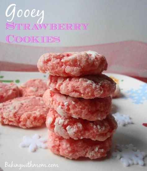 Christmas Cookie Tray, Soft Cookies, Carrot Cake Cookies, Strawberry Cake Mix, Strawberry Cookies, Cream Cheese Cookies, Crinkle Cookies, Cookie Tray, Strawberry Desserts