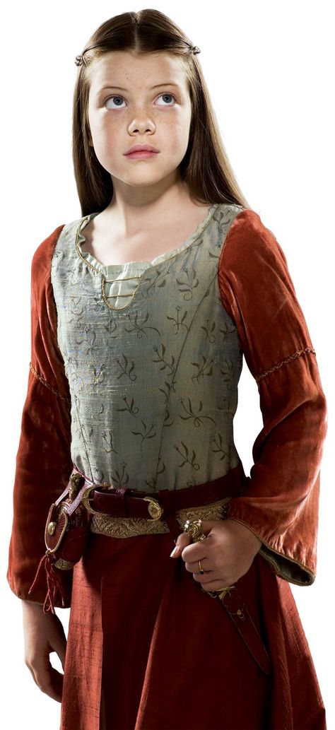 This is my favorite of Lucy's costumes in Prince Caspian.  #Narnia Lucy Pevensie, Prince Caspian, Medieval Clothing, Narnia, Prince, Hair