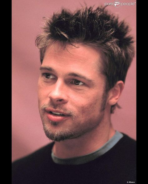 brad pitt Mens Short Messy Hairstyles, Brad Pitt Short Hair, Brad Pitt Haircut, Brad Pitt Style, Mens Messy Hairstyles, براد بيت, Brad Pitt Hair, Thelma Et Louise, 2000s Hair