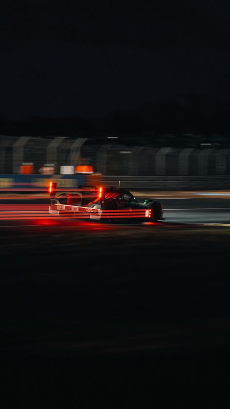 Porsche 963 hypercar with dramatic light trails, achieved through a secret photography technique. F1 Photography, Porsche 963, Racing Photography, Mobil Bmw, Race Photography, Qhd Wallpaper, Speed Car, Cool Car Pictures, Motorsport Photography