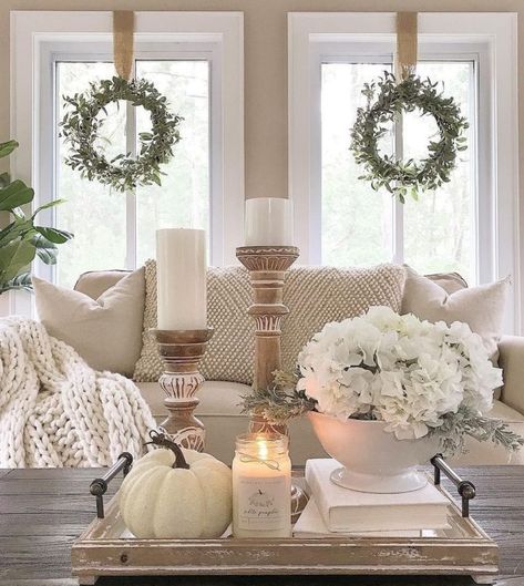 All The Ideas and Tips You'll Ever Need For The Perfect Farmhouse Style Home - Decoholic Natural Living Room, Farmhouse Decor Living Room, Cool Ideas, Farmhouse Style House, Farmhouse Living, Home Fashion, Fall Home Decor, 인테리어 디자인, Home Living Room