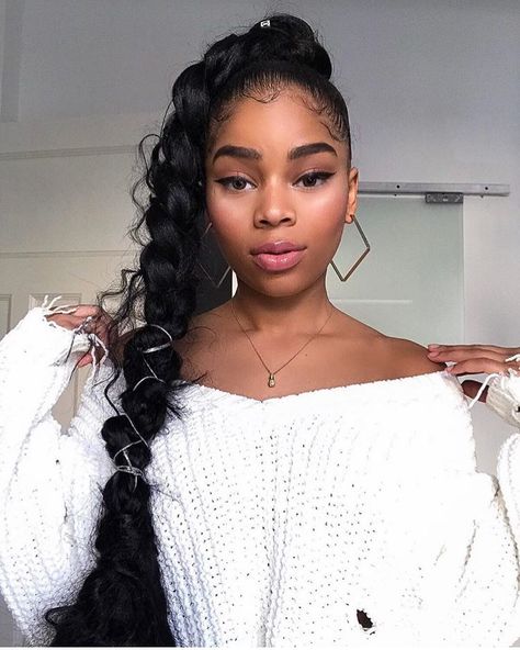 Purdy @i.am.rachel - https://blackhairinformation.com/hairstyle-gallery/purdy-i-am-rachel/ Goddess Ponytail, Quick Curls, Hair Winter, Ponytail Braid, Long Hair Tips, Glossy Hair, Easy Hairstyle, Black Hair Care, Natural Hair Tips