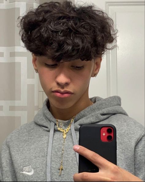 Curly Heads Boys Hispanic, Mexican Hairstyles, Kinds Of Haircut, Edgars Haircut, Hispanic Men, Men Haircut Curly Hair, Light Skin Men, Mexican Men