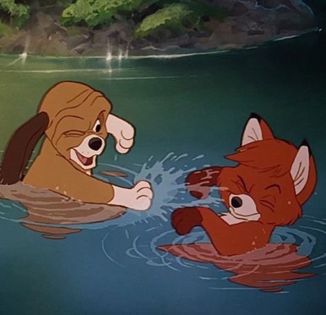 Bff Quiz, Quiz Disney, Disney Playlist, Disney Song, Old Disney Movies, Disney Best Friends, The Hound, Star Wars Disney, Disney Songs