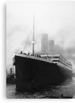 Titanic in dock in Southampton Canvas Print Titanic Real, Real Titanic, Titanic Photos, Titanic Sinking, Titanic Facts, Titanic History, Titanic Ship, Titanic Movie, Facts You Didnt Know