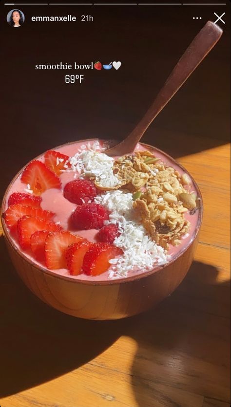 Smoothie Story Instagram, Smoothie Pictures Instagram, Smoothie Aesthetic Instagram, Smoothie Bowl Pictures, Aesthetic Smoothie Bowl Pictures, Smoothie Bowl Aesthetic Instagram, Smoothie Bowl Colorful, Acai Bowl Aesthetic Instagram, Wellness Clinic