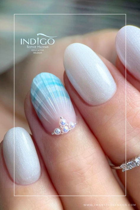 Seashell Nails White Sea Nails, Nails Shell Design, Beach Nails Shell, Ocean Dip Nails, Oval Beach Nails, Shell Nails Seashells, Mermaid Short Nails, Blue Shell Nails, Starfish Nails Design