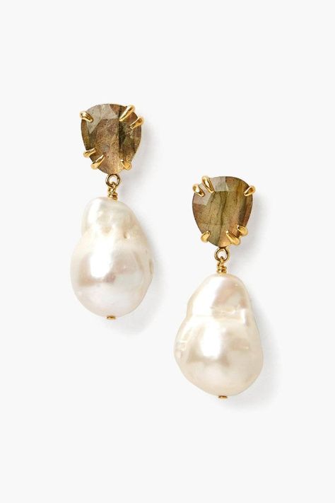 The Chan Luu Labradorite and Baroque Pearl Drop Earrings Feature: A statement-making earrings, designed with luminous baroque pearls suspended from faceted labradorite. Fastens with an 18k gold plated sterling silver post and push-back clip closure. Styling Tip: Style with a formal dress and heels for life's special occasions. Style: EG-5338 18k Gold-Plated Sterling Silver Handmade in Vietnam 1 3⁄4" Drop Images of the Labradorite and Baroque Pearl Drop Earrings Courtesy of Chan Luu Portuguese Wedding, Baroque Pearls Jewelry, Baroque Jewelry, Antique Gold Jewelry, Gold Aesthetic, Baroque Pearl Earrings, Bold Jewelry, Vintage Pearl, Chan Luu