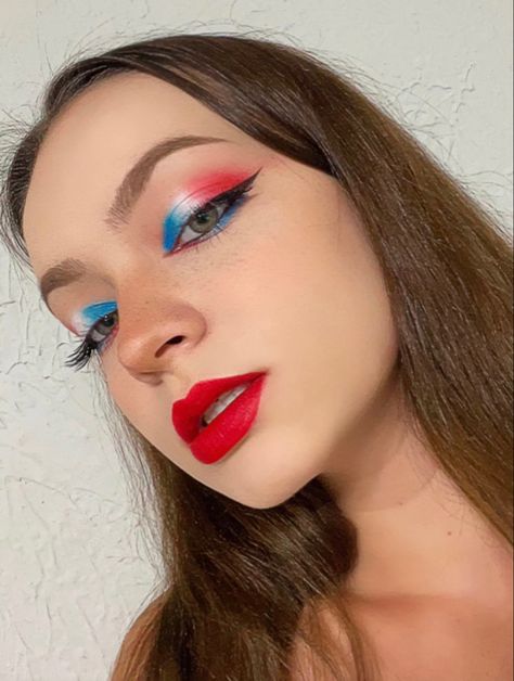 Makeup Looks 4th Of July, Blue Red And White Makeup, 4th July Eye Makeup, Memorial Day Eye Makeup, Forth Of July Makeup Simple, Red White And Blue Eyeshadow Looks, 4th Of July Easy Makeup, Red White And Blue Eyeliner, Red White And Blue Make Up