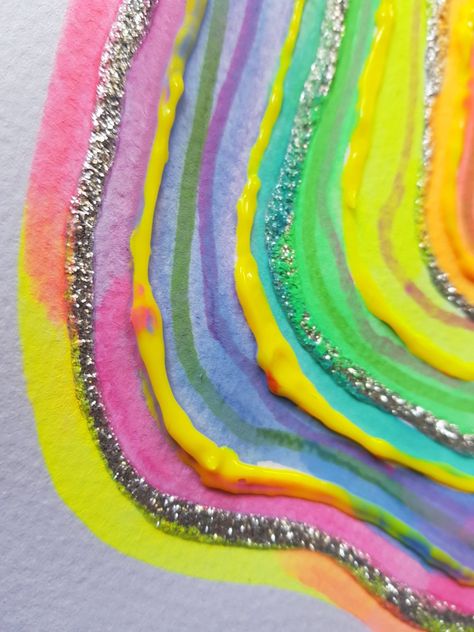 Watercolour geodes – Scarlette Rose Fairy Glitter Art For Kids, Glitter Glue Art, Iridescent Watercolor, Art With Glitter, Expressive Therapy, Steam Kids, Geode Crystals, Crystals Art, Toddler Painting