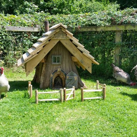 Diy Hedgehog House, Hedgehog House, Cord Wood, Play Garden, Bug Hotel, Fairy Garden Designs, A Hedgehog, Wildlife Gardening, Front Yard Garden