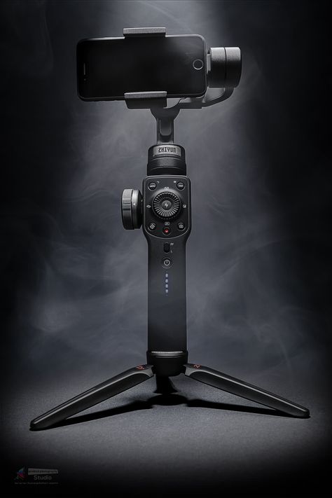 Zhiyun Smooth 4 gimbal product photography by Luce Pictor Studio #productphotographer #advertisingphotography Tech Product Photography Ideas, Electronics Product Photography, Product Photography Electronics, Cinematic Product Photography, Product Photography Phone, Camera Product Photography, Electronic Product Photography, Product Photography Composition, Tech Product Photography