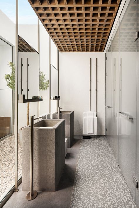 Hotel Toilet Design, Hotel Toilet, Restroom Design, Public Bathrooms, Public Restroom, Hotel Interior Design, Toilet Design, Hotel Interior, Pattaya