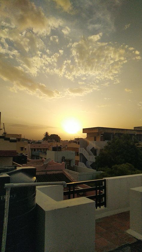 Sunset india India Asthetic Pics, Sunset Snap, Weather Snap, Morning Weather, Good Morning India, Hostel Life, Sky Photoshop, Nandi Hills, Bad Pic