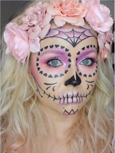 50 Halloween Best Calaveras Makeup Sugar Skull Ideas for Women (6) Makijaż Sugar Skull, Den Mrtvých, Sugar Skull Face Paint, Make Up Diy, Skull Face Paint, Sugar Skull Costume, Halloweenský Makeup, Halloween Make-up Looks, Sugar Skull Face