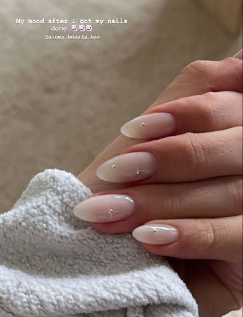 Milky Pink Nails, Basic Baddie Nails, Engagement Nails, Kutek Disney, Milky Pink, Milky Nails, Baddie Nails, Minimal Nails, Casual Nails