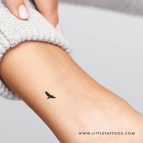 Set of three minimalist flying eagle temporary tattoos. Birds are a popular motif in tattoo design, with specific birds appearing more frequently than others. If you’re looking for a bird that makes a bold statement, you’ll want to consider a design that features an eagle, such as our small flying eagle temporary tattoo. With their position at the top of the food chain, eagles are associated with strength, dominance, and power. The ancient Romans were so impressed by this mighty bird of prey tha Minimal Tatoo, Tattoos Birds, Tattoo Design Minimalist, Bird Of Prey Tattoo, Eagle Tattoo Design, Eagle Wing Tattoos, Bald Eagle Tattoos, Small Eagle Tattoo, Mexico Tattoo