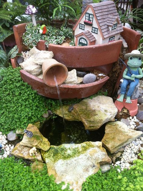 Miniature Fairy Garden with Water Feature Garden With Water Feature, Miniature Waterfall, Garden Pond Ideas, Waterfall Pond, Pond Ideas, Container Ideas, Water Container, Faeries Gardens, Mini Fairy Garden