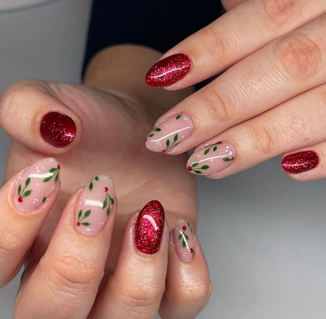 Red And Green Nails, Fake Nails For Kids, Press On Nail Kit, Christmas Press On Nails, Nail Tek, Xmas Nails, Holiday Style, Dream Nails, Short Acrylic Nails