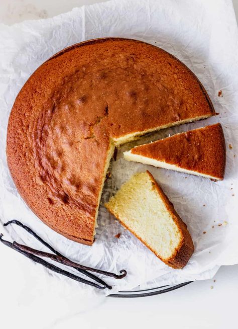 Plain Vanilla Cake, Plain Cake Recipe, Easy Butter Cake, Vanilla Butter Cake Recipe, Simple Vanilla Cake, Vanilla Cake From Scratch, Vanilla Butter Cake, Victoria Sandwich Cake, Perfect Vanilla Cake