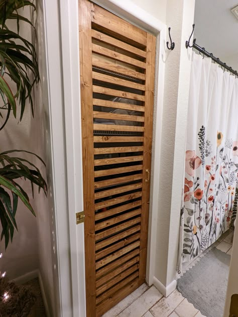 Slat Wall Cabinet Door, Diy Slatted Door, Diy Slat Cabinet Door, Diy Louvered Panels, Modern Louvered Door Ideas, Slat Wood Door, Slatted Cupboard Doors, Louvered Door Makeover Diy, Wood Door Bathroom