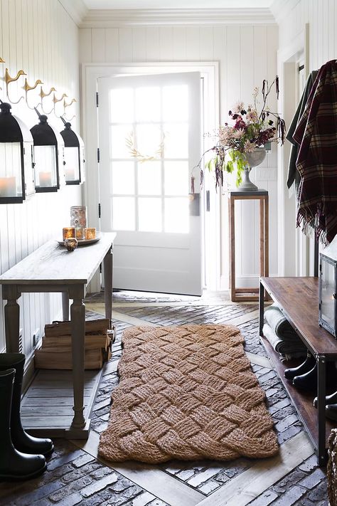 Woven Mat, Farmhouse Mudroom, Porch Wall Decor, Modern Doormats, Front Door Rugs, Front Door Rug, Rug Ideas, Front Door Mats, Farmhouse Style Kitchen