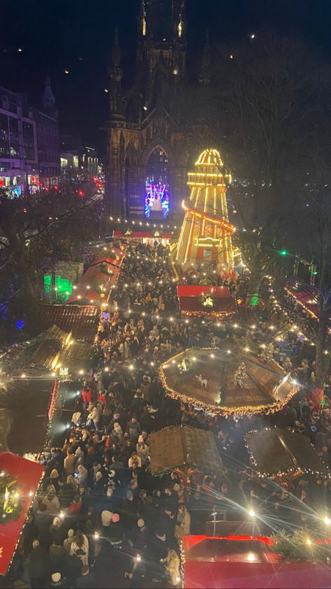 Cardiff Christmas Market, Edinburgh Xmas Market, Christmas Markets Edinburgh, Edinburgh Aesthetic Christmas, Edinburgh At Christmas, Edinburgh Scotland Christmas, Edinburgh Trip, Scotland Christmas, Edinburgh Christmas Market