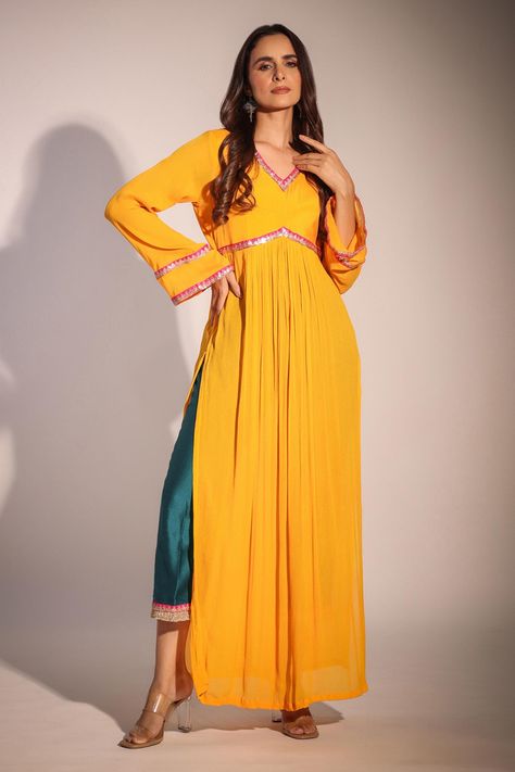 Gown Anarkali, Western Party Wear, Alia Cut, Mango Yellow, Kurtis For Women, Applique Work, Embroidered Border, Party Kleidung, Silk Tunic