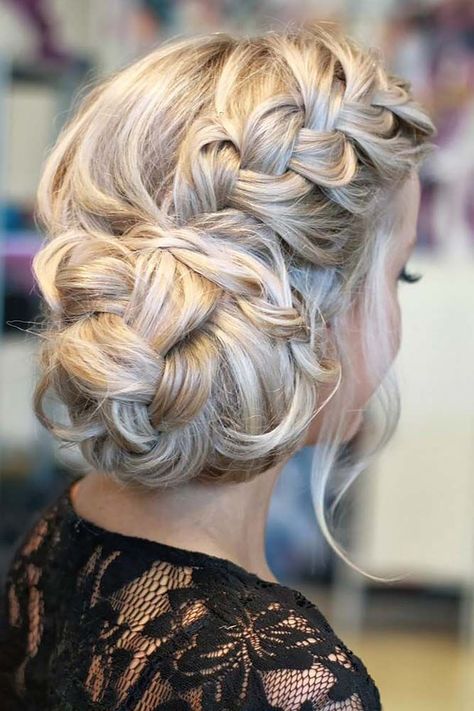 27 Stunning Summer Wedding Hairstyles ❤ See more: http://www.weddingforward.com/summer-wedding-hairstyles/ #weddings #hairstyles French Braid Hairstyles, Vlasové Trendy, Dance Hairstyles, Fishtail Braid, Braided Bun, Fancy Hairstyles, Short Hairstyle, Formal Hairstyles, Wedding Hair And Makeup