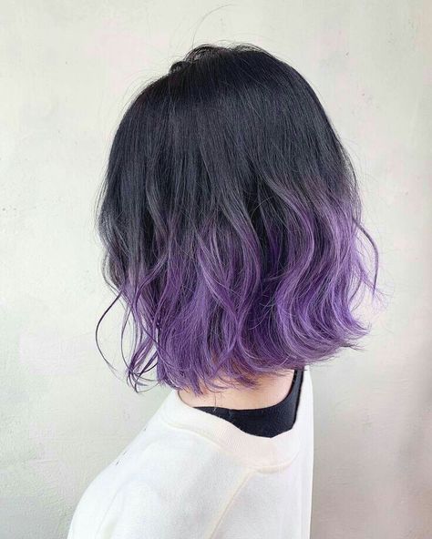 Hair Colored Tips, Short Color Hair, Colored Tips Hair, Hair Color For Short Hair, Purple Hair Tips, Short Purple Hair, Short Dyed Hair, Dyed Tips, Hair Dye Tips