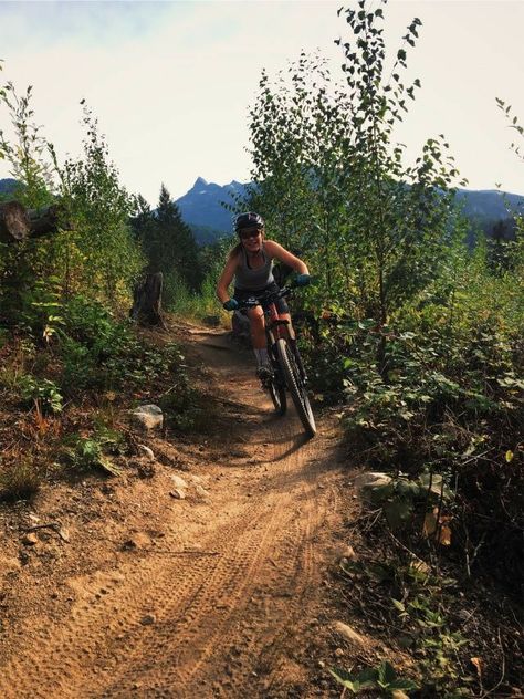 Mountain Bike Aesthetic, Mountain Biking Outfit, Seek Discomfort, 20s Aesthetic, Adventure Racing, Adrenaline Sports, Mtb Girl, Mi Life, Ski Racing