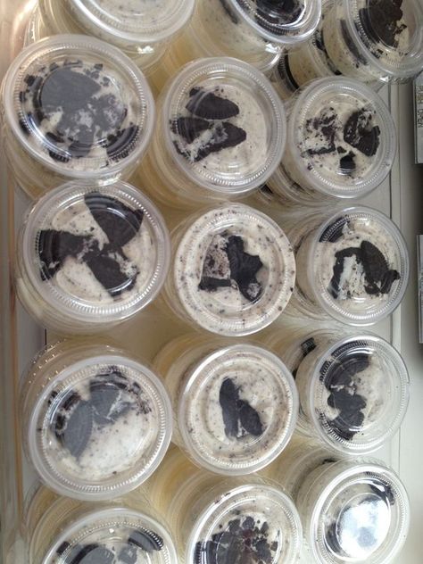 Oreo Cookie Pudding, Rumchata Pudding Shots, Chocolate Pudding Shots, Cookie Pudding, Pudding Shot Recipes, Jello Pudding Shots, Rum Chata, Oreo Pudding, Pudding Shots