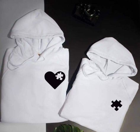 Hoodies For Couples, Matching Hoodies For Couples, Boyfriend Sweatshirt, Matching Hoodies, Creative Gifts For Boyfriend, Cute Couple Outfits, Stylish Hoodies, Matching Couple Shirts