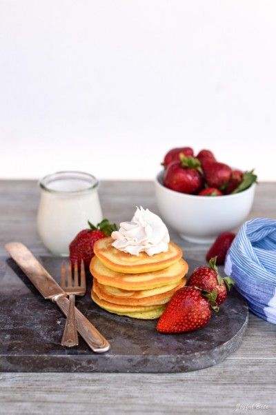 Paleo Pancakes for One Small Pancake Recipe, Small Batch Pancake Recipe, Pancakes For One, Paleo Pancakes, Birthday Breakfast, My Plate, Paleo Breakfast, Hiccup, Paleo Dessert