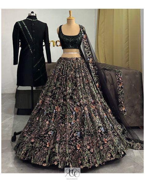 Event Advertisement, Indian Wedding Reception Outfits, Couples Dress, Wedding Matching Outfits, Baju Kahwin, Latest Bridal Lehenga, Black Lehenga, Desi Wedding Dresses, Wedding Lehenga Designs