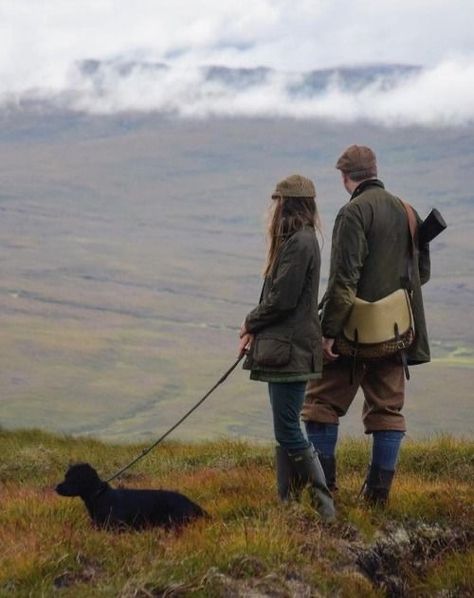 English Hunting Aesthetic, British Guy Aesthetic, Roxy Morton, Countryside Outfit, Old English Style, Countryside Fashion, British Country Style, Countryside Aesthetic, Bobwhite Quail