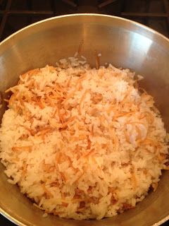 Syrian Rice Recipe, Syrian Rice, Syrian Recipes, Garbonzo Beans, Syrian Food, Eat A Lot, Rice Grain, Lebanese Recipes, Rice Crispy