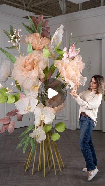 121K views · 8.3K likes | Tsemko Decor on Instagram: "Stunning Giant Flower Bouquet for any Occasion! #flowers #asmr #smallbusiness #art #artist #tsemko #decor #silkflowers #event #eventplanner #flowerrentals" Giant Flower Arrangement, Giant Flowers Decorations, Giant Flower Bouquet, Giant Flower Wedding, Large Floral Installations, Giant Flower Birthday Decor, Giant Flowers Wedding, Giant Flower Sculpture, Giant Paper Flowers Wedding