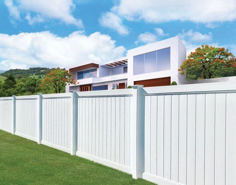 The Hamptons Style is taken of course from the architectural style commonly found in wealthy holiday homes in the affluent Hamptons area outside New York and features vertical white slats. If you love the Hamptons style, contact us today! Hamptons Landscaping, Hamptons Fence, Grey Fences, Hamptons Beach House, Hamptons Style Homes, House Fence Design, Hampton Style, Front Fence, Timber Fencing