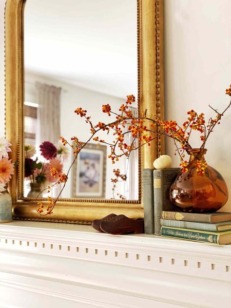 Simple Fall Mantle, Decorating A Mantel, Autumn Mantle, Thanksgiving Mantle, Old Window Panes, Fall Mantel Decor, Mantel Decor Ideas, Fall Mantle Decor, Fall Fireplace