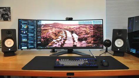 Dual 34 Inch Monitor Setup, Executive Desk Dual Monitors, Lg Dualup Monitor Setup, Corner Desk Dual Monitors, Best Monitor Setup, Portrait Monitor Setup, Dual Screen Setup, Vertical And Horizontal Monitor Setup, Dual Ultra Wide Monitor Setup