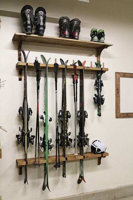 Ski Equipment Storage, Ski Rack Garage, Gear Room, Ski Room, Sports Storage, Garage Storage Ideas, Ski Rack, Cool Garages, Ski Storage