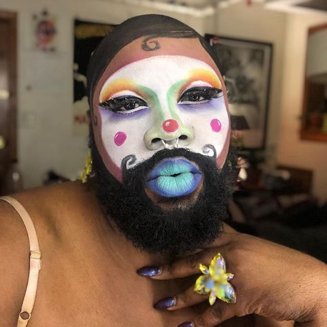 “See, when you do clownery, the clown cums back to bite”  Got the new @sugarpill Fun Size palette and had to use every color 😍 jewels by… Fun Clown Makeup, Cool Clown Makeup, Drag Clown, Clown Core, Clown Makeup, Fun Size, The Clown, September 23, Every Color