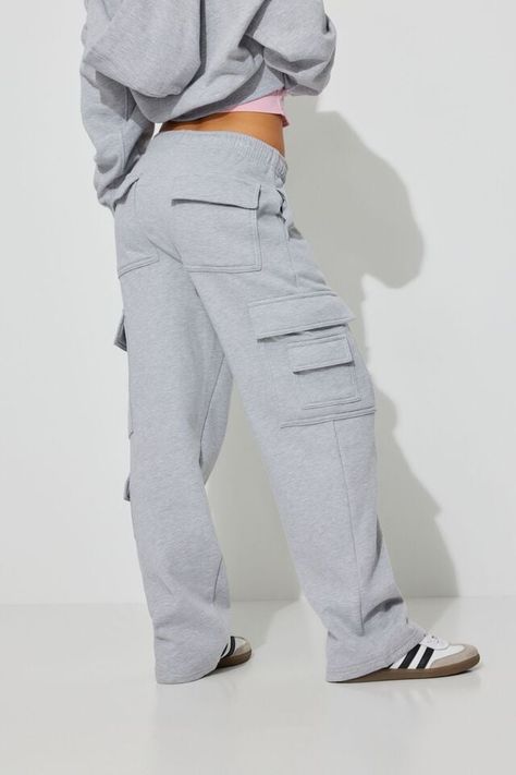 Fleece Cargo Sweatpant, Moonstone Grey Mix Cargo Sweatpants Outfit, Grey Cargo Sweatpants, Sweatpants Grey, Cargo Sweatpants, Spring Denim, Tiktok Outfits, Enough Said, Sweatpants Outfit, Cute Pants